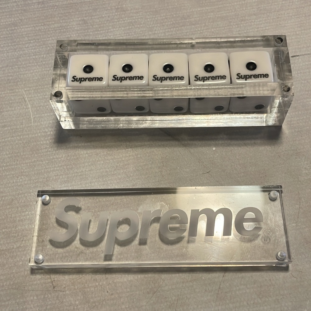 Supreme Dice Set in Clear Case